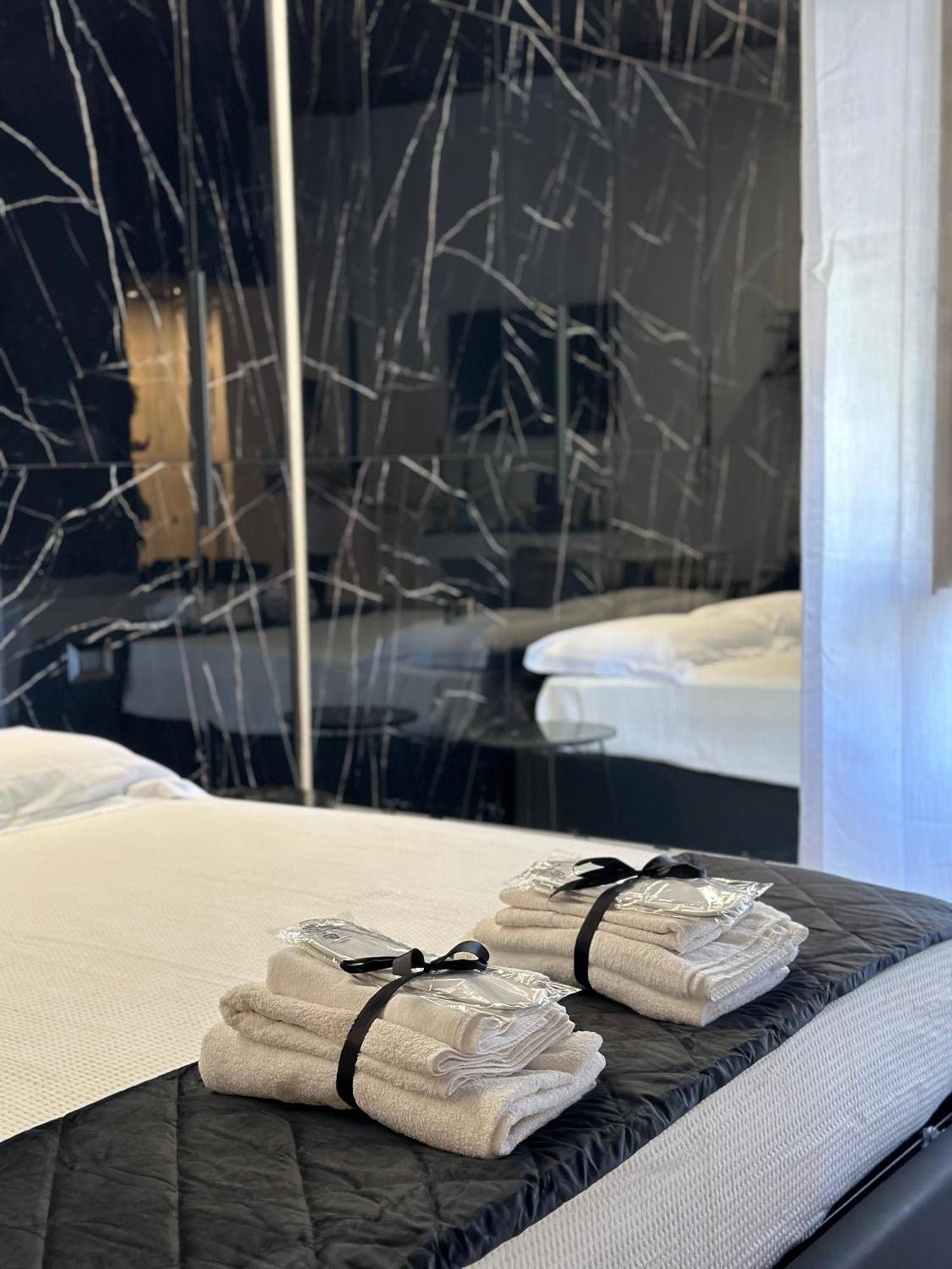 Milan Hub Private Spa ภายนอก รูปภาพ