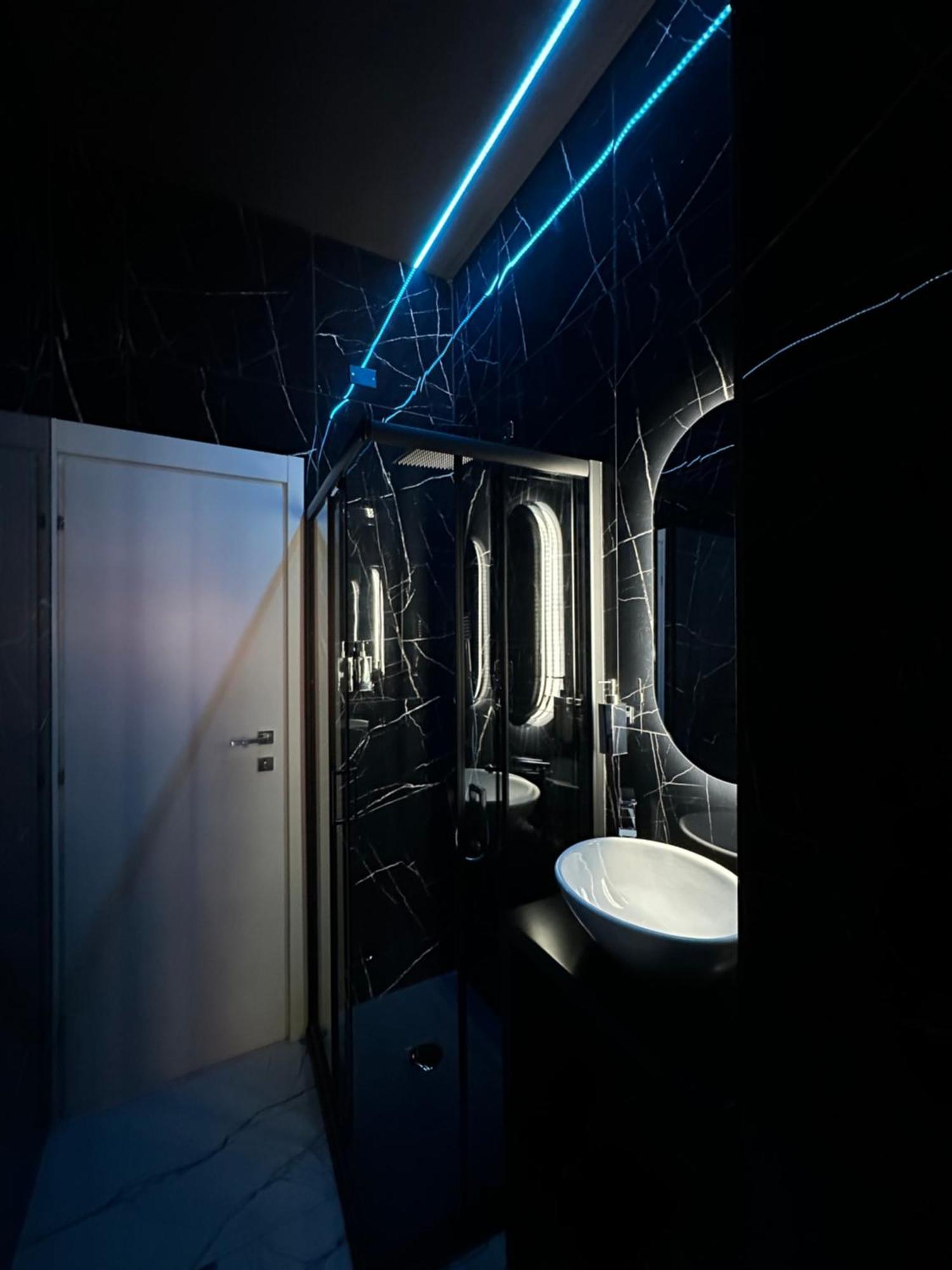 Milan Hub Private Spa ภายนอก รูปภาพ